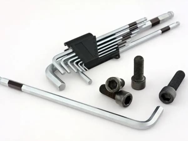 Jaki klucz do siodełka będzie najlepszy? 5 niezawodnych typów