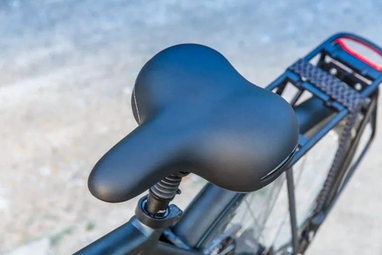 Czy każde siodełko pasuje do roweru: poznaj zasady wyboru i komfortu jazdy
