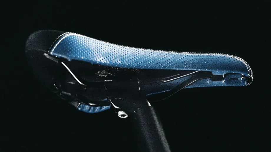 Jak wybrać idealne siodełko na długie trasy: poradnik dla kolarzy